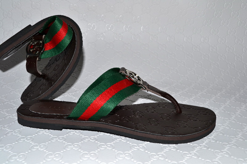 Gucci Slippers Woman--247